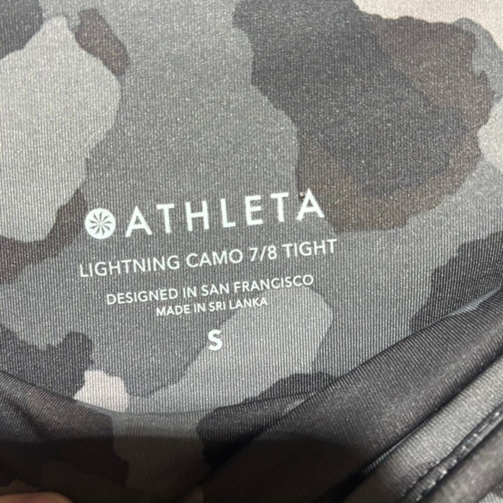 Athleta S Lightning Camo 7/8 SuperSonic Stash Pocket Activewear Legging - Picture 4 of 12